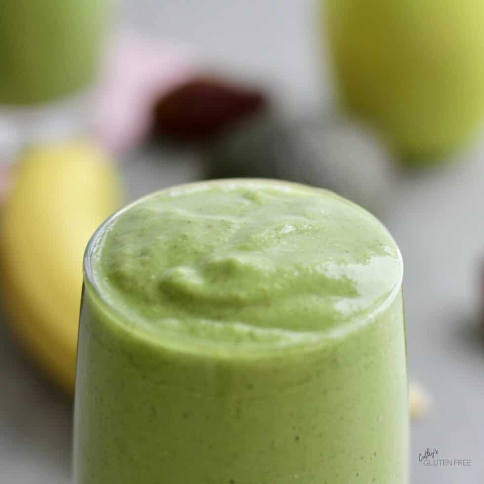 Green Smoothie ready for sipping! 