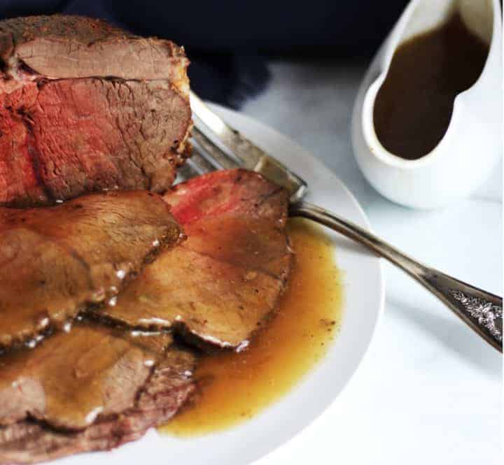 sliced roast beef with gluten free gravy