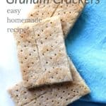 gluten free graham crackers on turquoise napkin with text