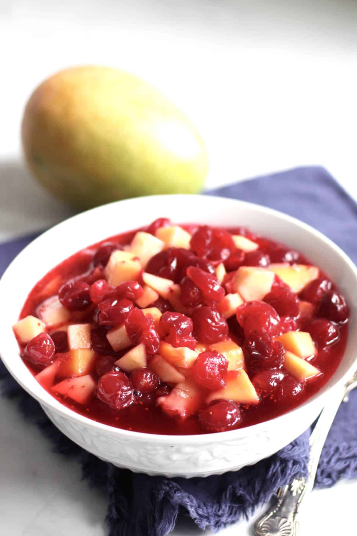 easycranberry saucemangorecipelowsugarlowcarb