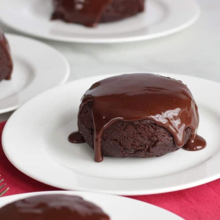 flourless chocolate cake with ganache